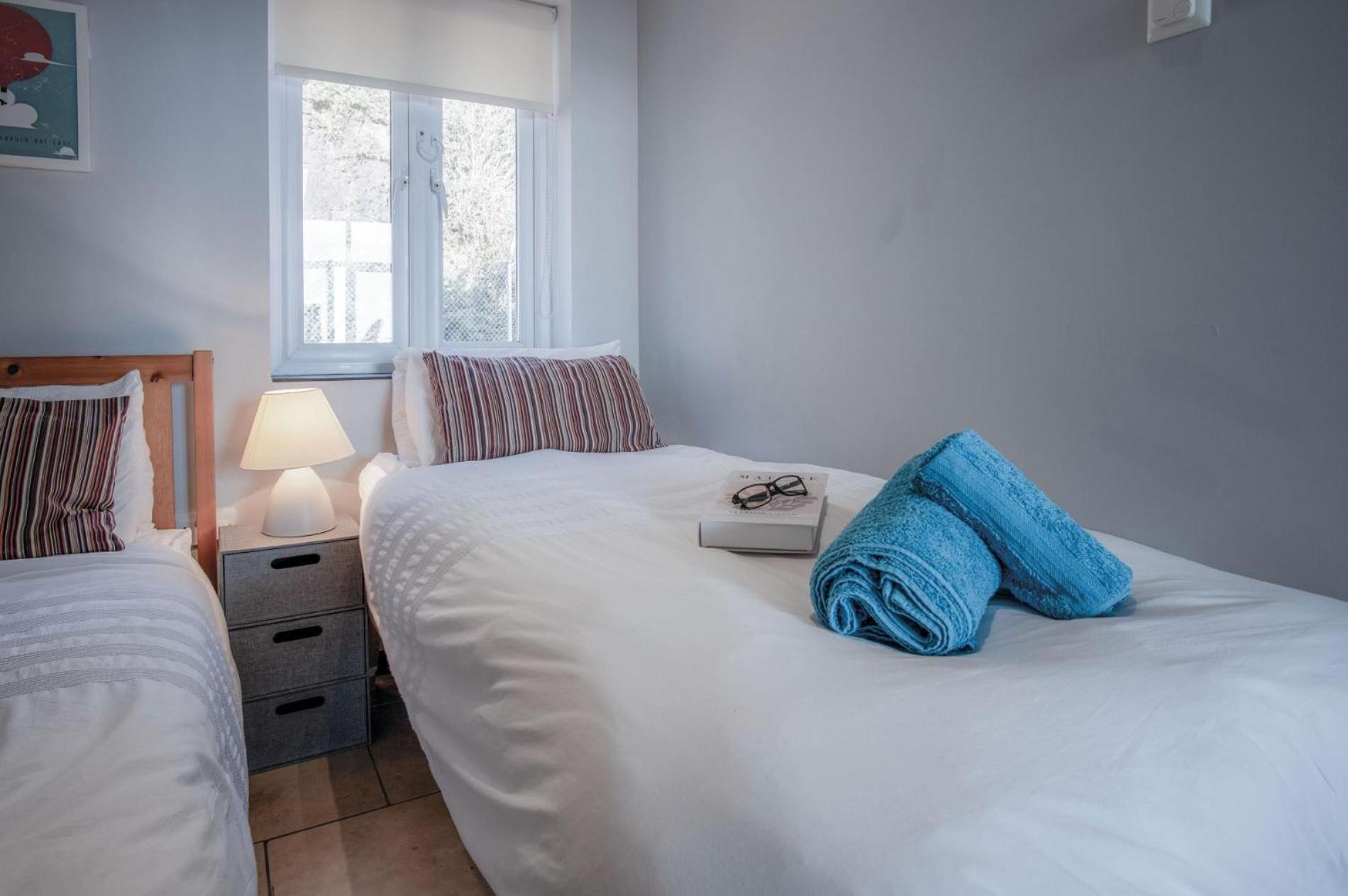 Ewyn Y Don - 2 Bedroom Apartment - بينداين المظهر الخارجي الصورة